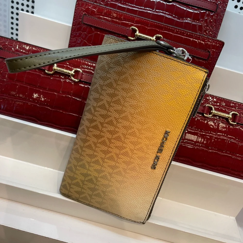 MICHAEL KORS Jet Set Lg Ombré Signature Logo Double Zip Wristlet Wallet Olive